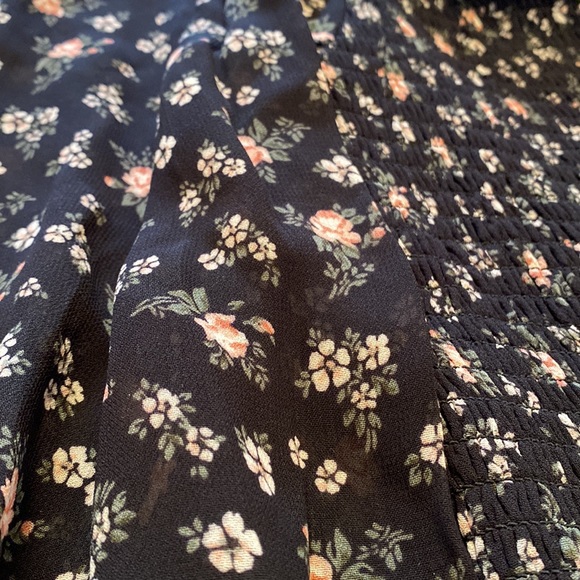 Reformation Pinto Freesia Floral Black Smocked Top 2X - Picture 4 of 13